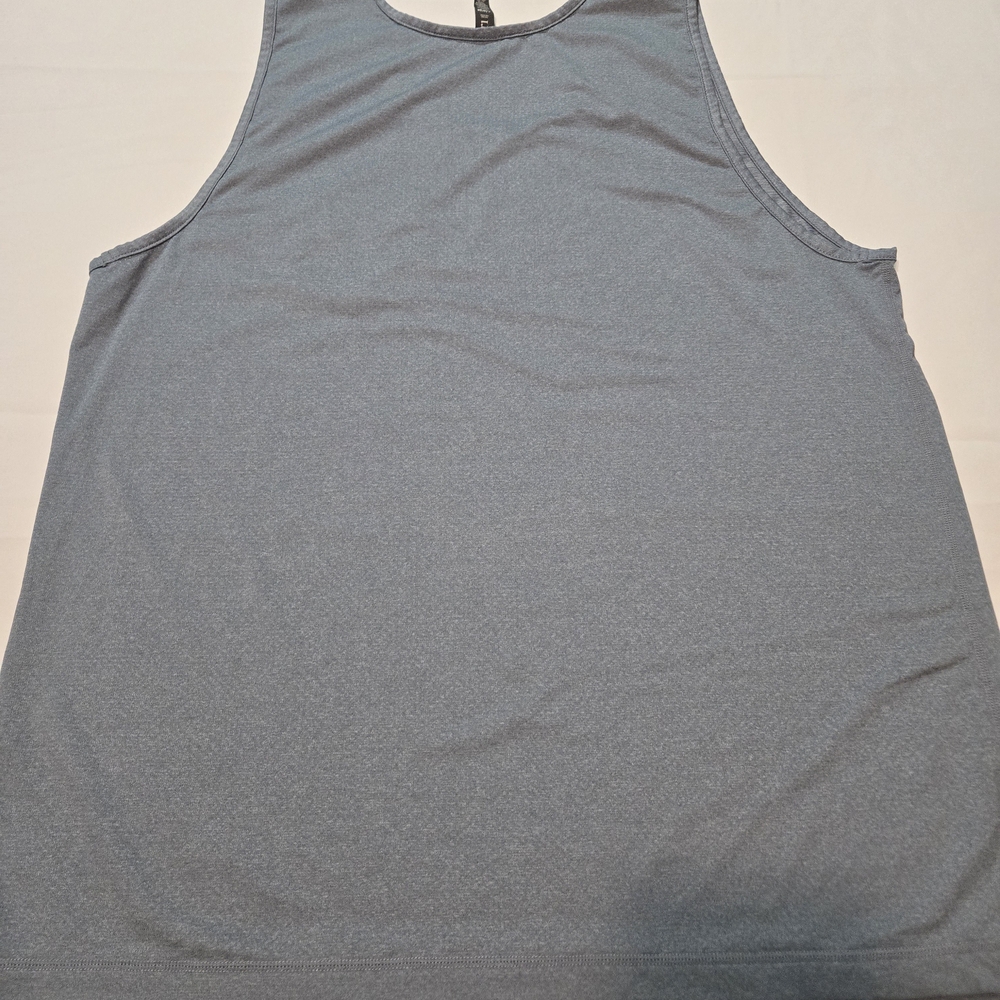 Vuori Sky Blue Men's Tank Top with Pocket - Picture 5 of 6